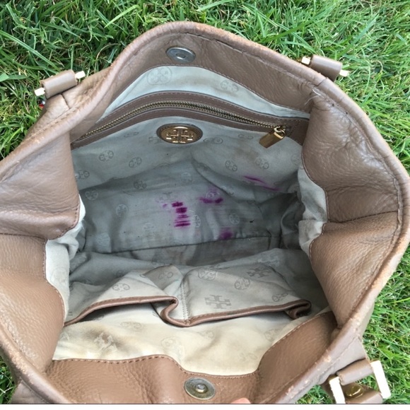 Tory Burch • Amanda Hobo style cement tan gray bag purse - Picture 5 of 6